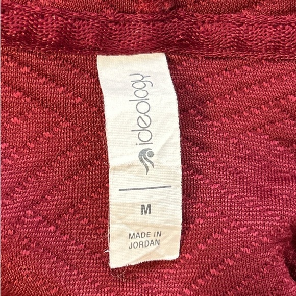 Ideology Zip-Side Quilted Hoodie Burgundy Size Medium - Picture 8 of 9